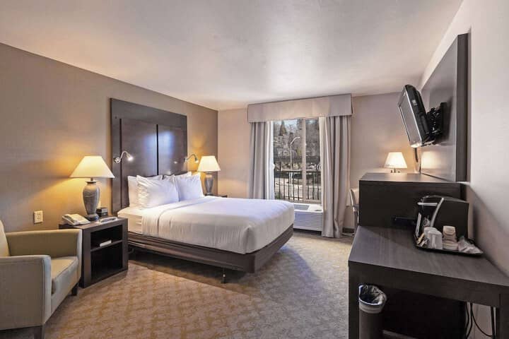 Room 21 of 54